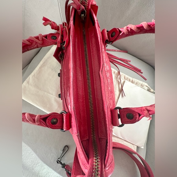 Authentic BALENCIAGA Agneau Classic Hardware Mini City in Red Lambskin Leather - Picture 9 of 17